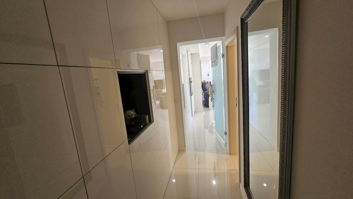 Immobili Istria, vendo appartamento, vicino il mare, Novigrad-Cittanova