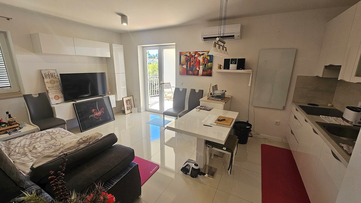 Immobili Istria, vendo appartamento, vicino il mare, Novigrad-Cittanova