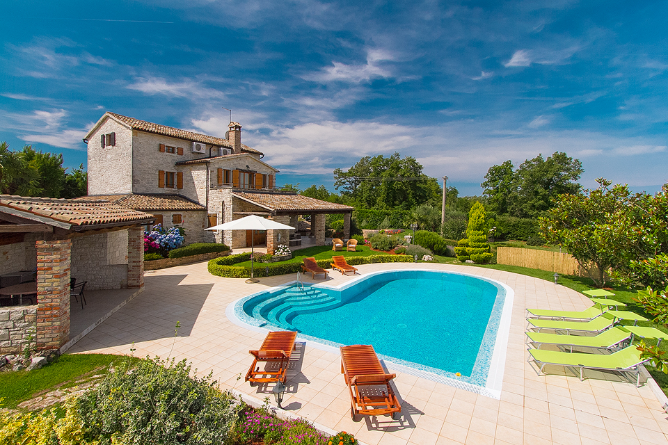 Immobili Istria, vendo casa di pietra, dintorni Poreč-Parenzo