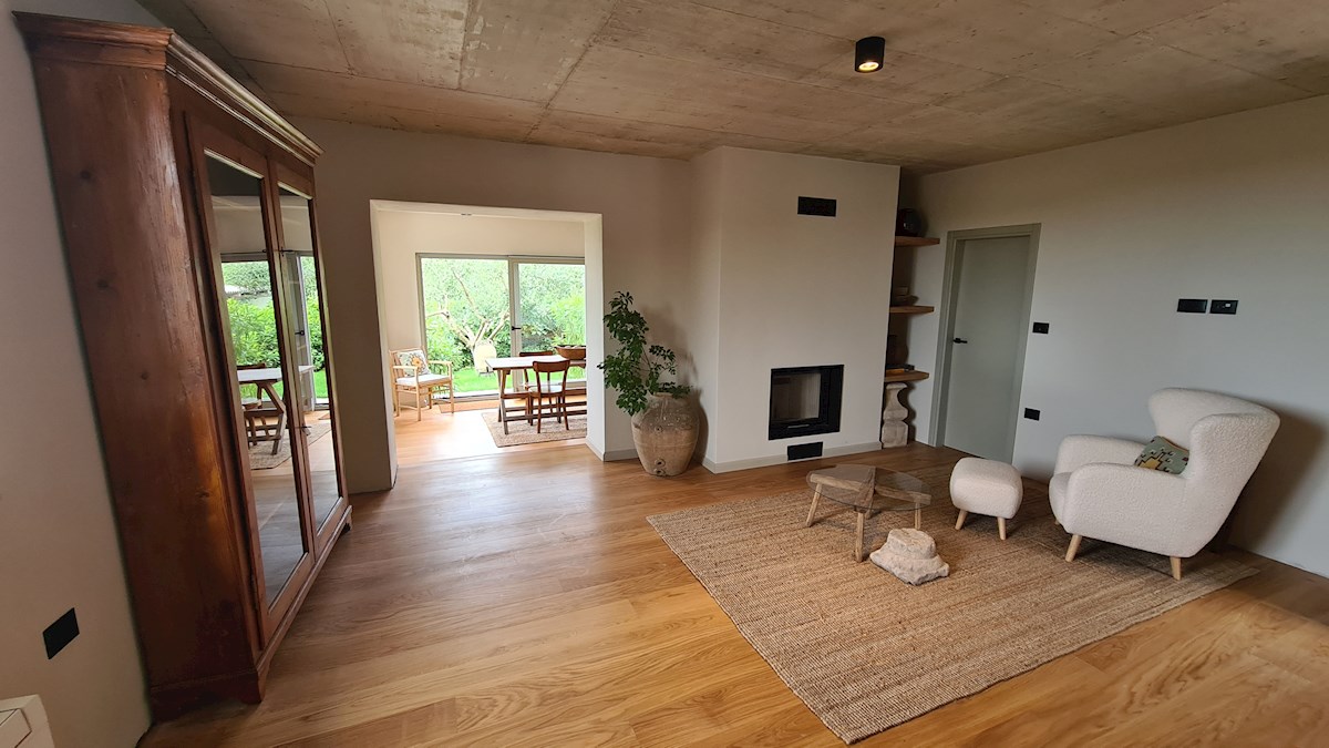 Immobili di lusso Istria, vendo casa di pietra, dintorni Buje-Buie