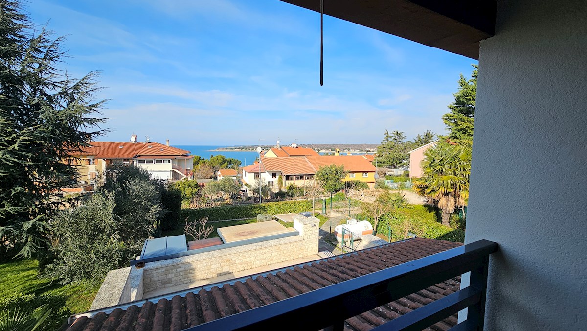 Immobili Istria, vendo casa con vista mare, Novigrad, dintorni