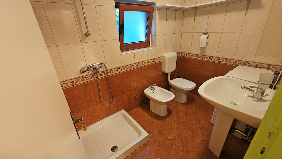 Casa a un piano immersa nella natura vicino a Grisignana