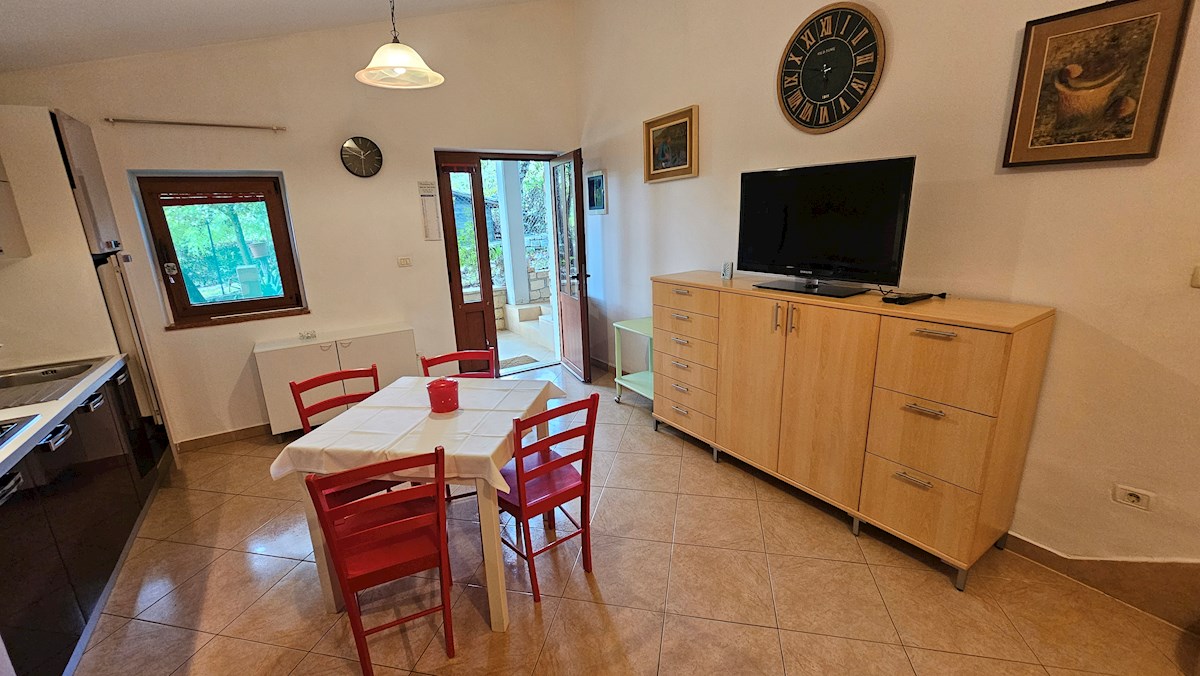 Casa a un piano immersa nella natura vicino a Grisignana