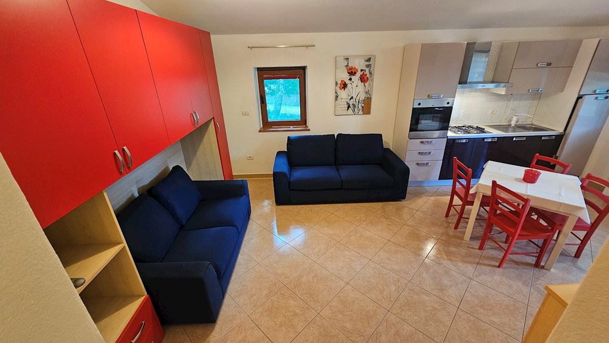 Casa a un piano immersa nella natura vicino a Grisignana