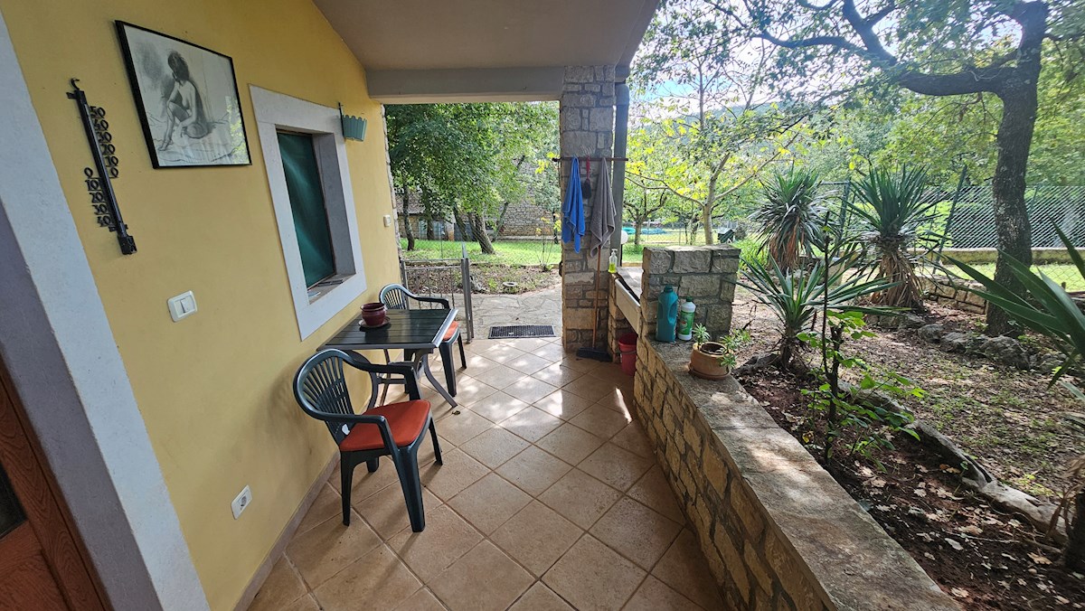 Casa a un piano immersa nella natura vicino a Grisignana