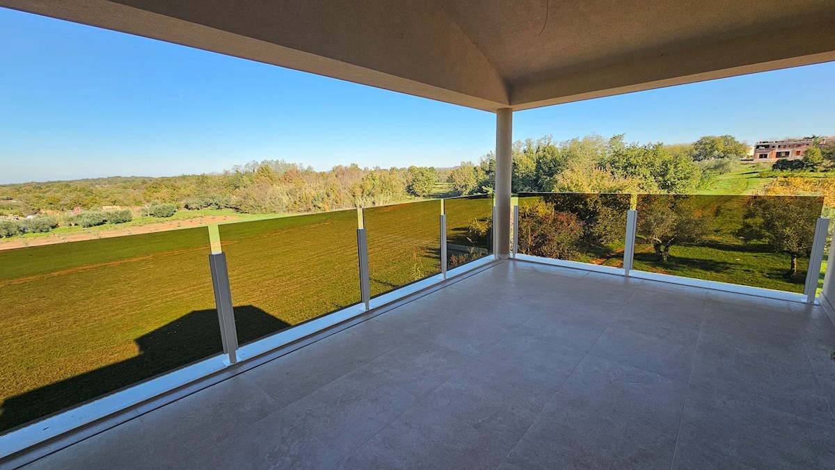 Casa bifamiliare in posizione tranquilla con splendida vista mare e piscina