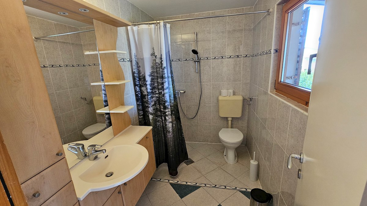 Appartamento su due livelli con vista mare