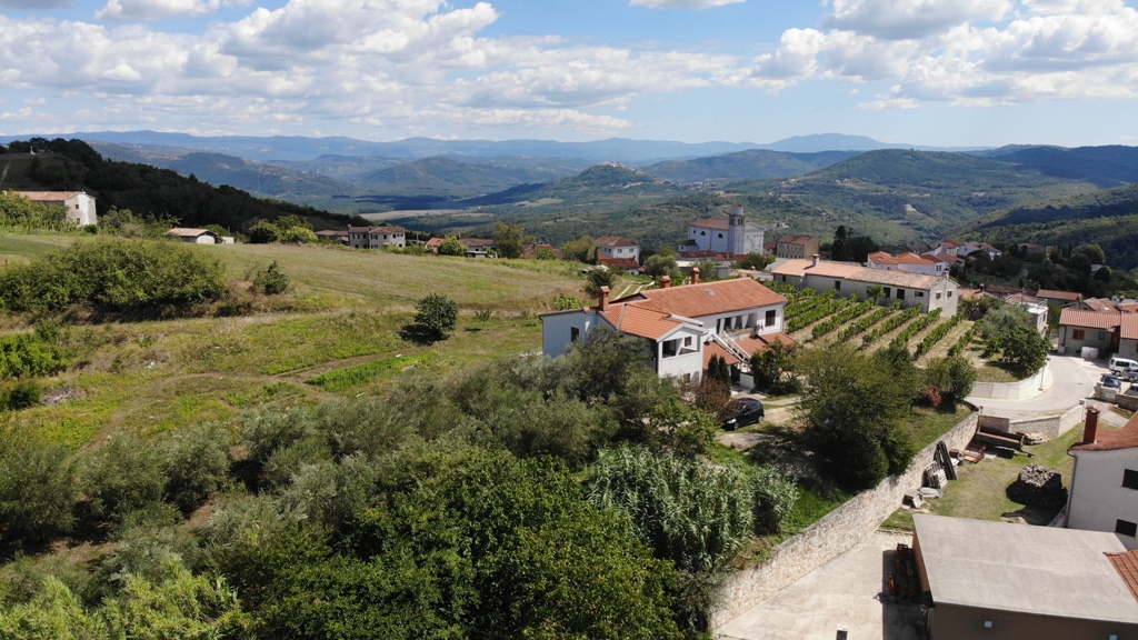 Immobili Istria, vendo casa, dintorni Parenzo, Vižinada