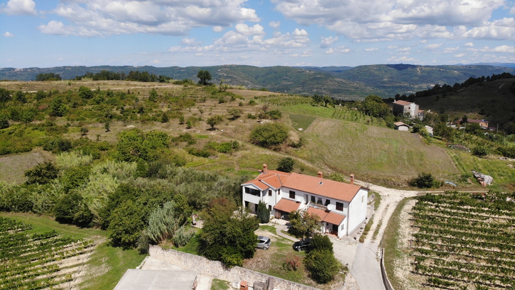 Immobili Istria, vendo casa, dintorni Parenzo, Vižinada