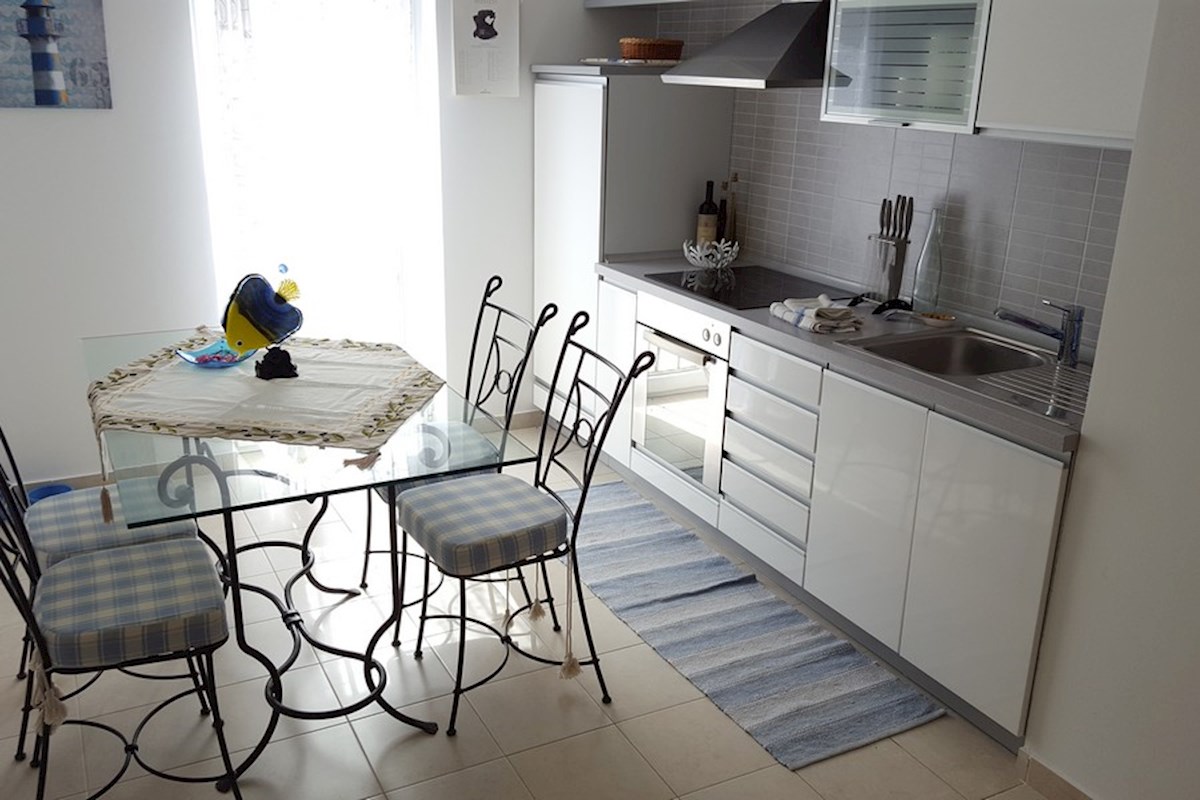 Immobili Istria, vendo appartamento, Novigrad-Cittanova, dintorni Novigrad-Cittanova