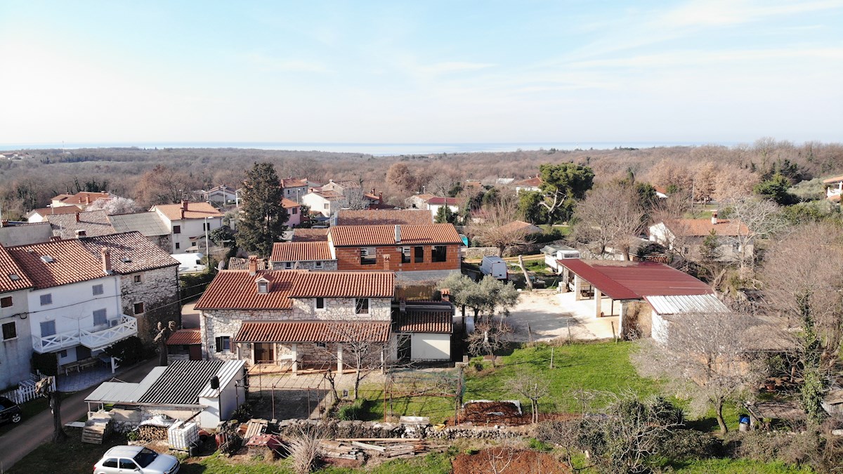 Immobiliare Istria, casa in pietra in vendita, vicino a Umago