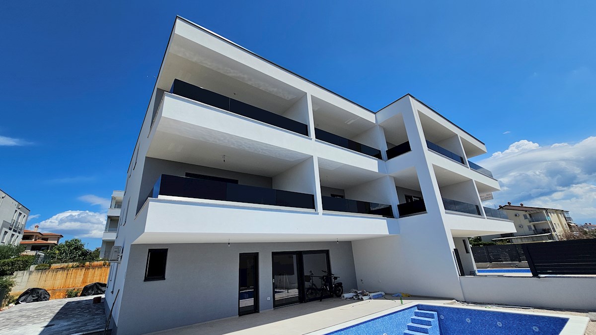 Appartamento con piscina privata e giardino a Cittanova