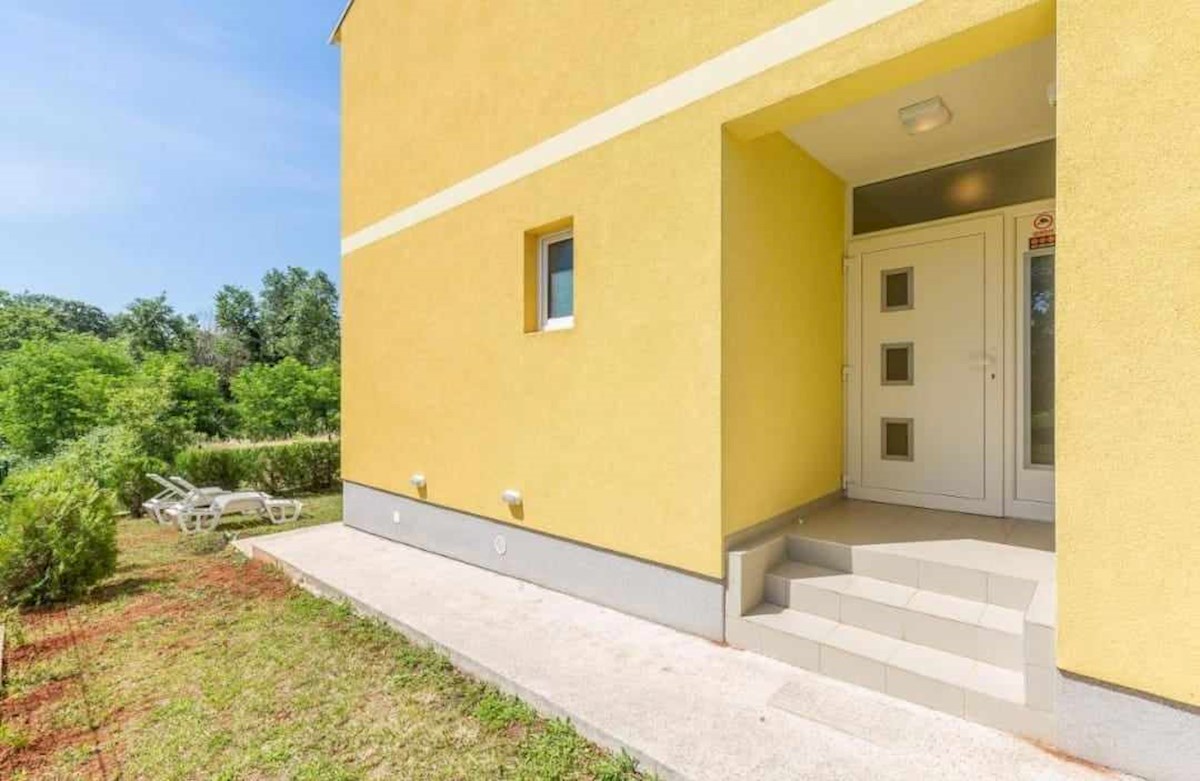 Immobili Istria, vendo casa bifamiliare, dintorni Novigrad-Cittanova