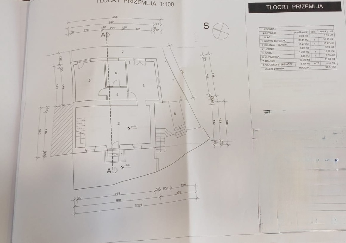 Pazin, casa con bellissima vista sul Monte Učka