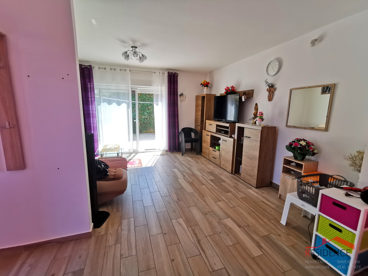 Banjole, Volme, casa bifamiliare in una posizione tranquilla