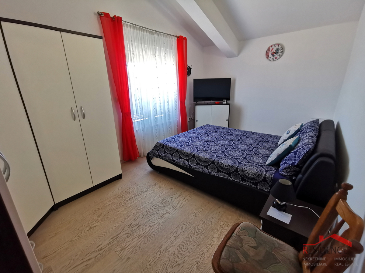 Banjole, Volme, casa bifamiliare in una posizione tranquilla