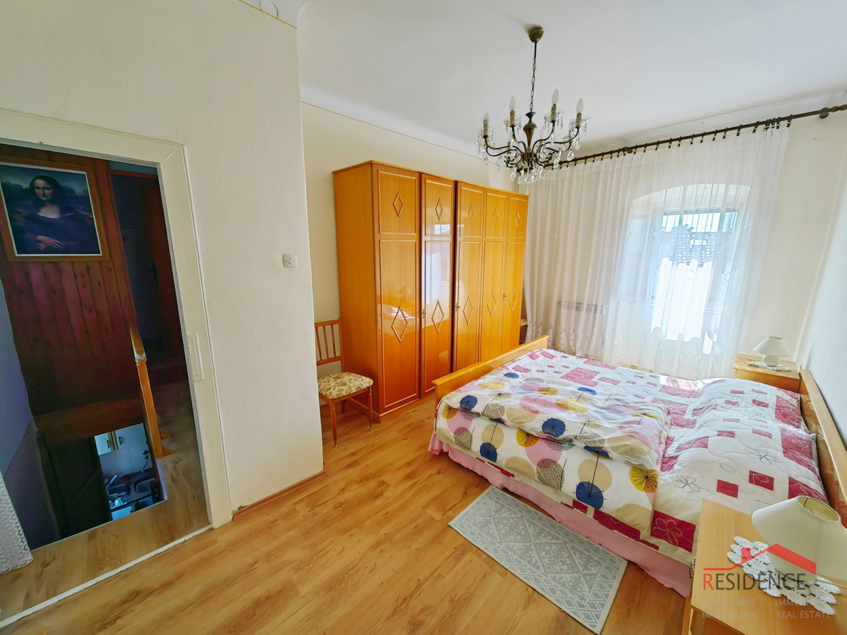 Gallesano, casa in centro con garage