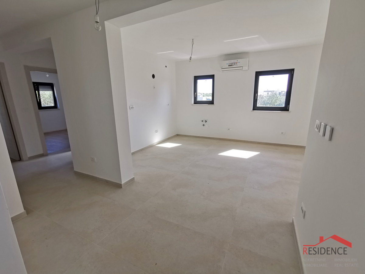 Medolino, nuovo edificio, appartamento, 2° piano, 3 camere da letto