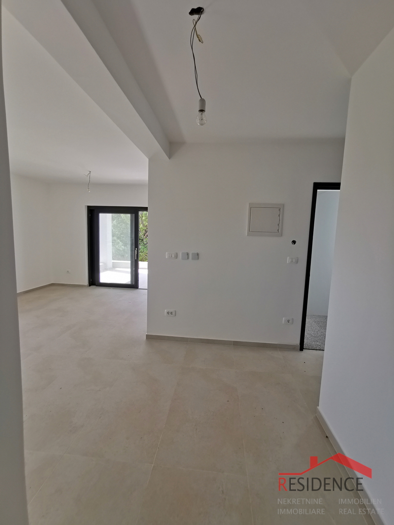 Medolino, nuovo edificio, appartamento, 2° piano, 3 camere da letto