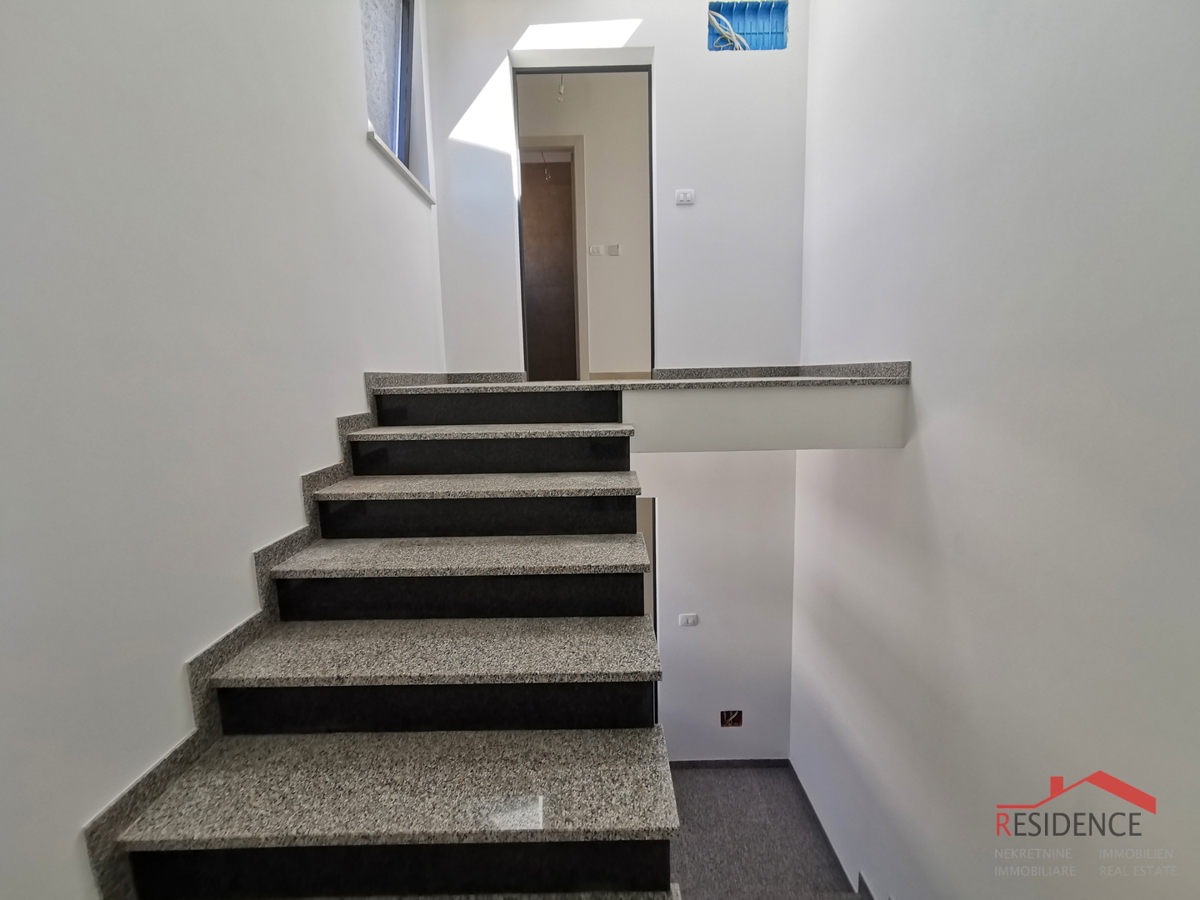 Medolino, nuovo edificio, appartamento, 2° piano, 3 camere da letto