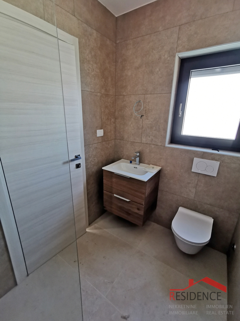 Medolino, nuovo edificio, appartamento, 2° piano, 3 camere da letto