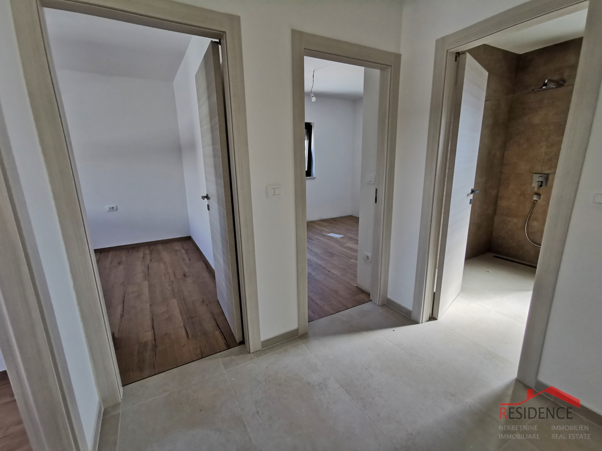 Medolino, nuovo edificio, appartamento, 2° piano, 3 camere da letto