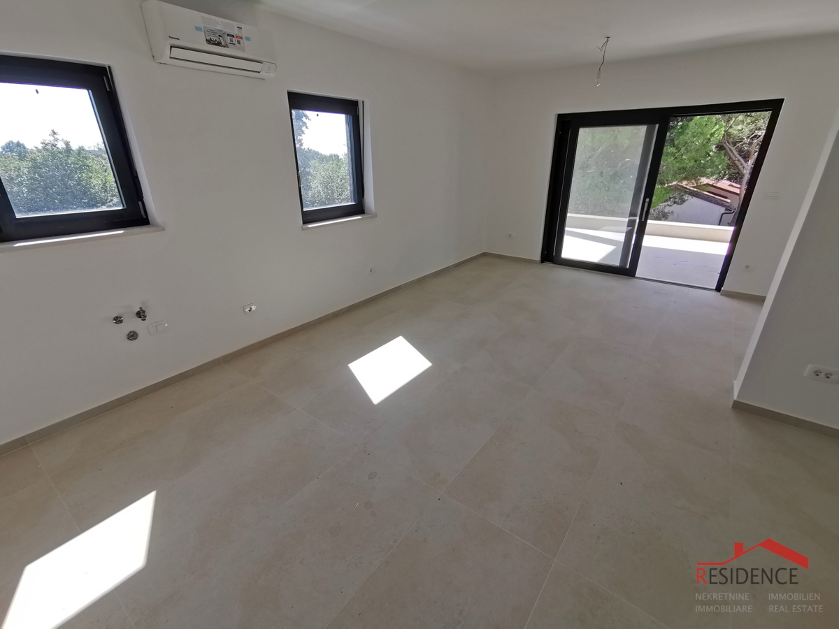 Medolino, nuovo edificio, appartamento, 2° piano, 3 camere da letto