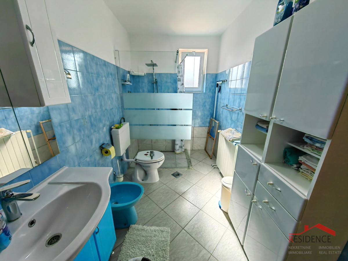 VENDITA ESCLUSIVA DI UNA CASA A BANJOLE, VISTA MARE