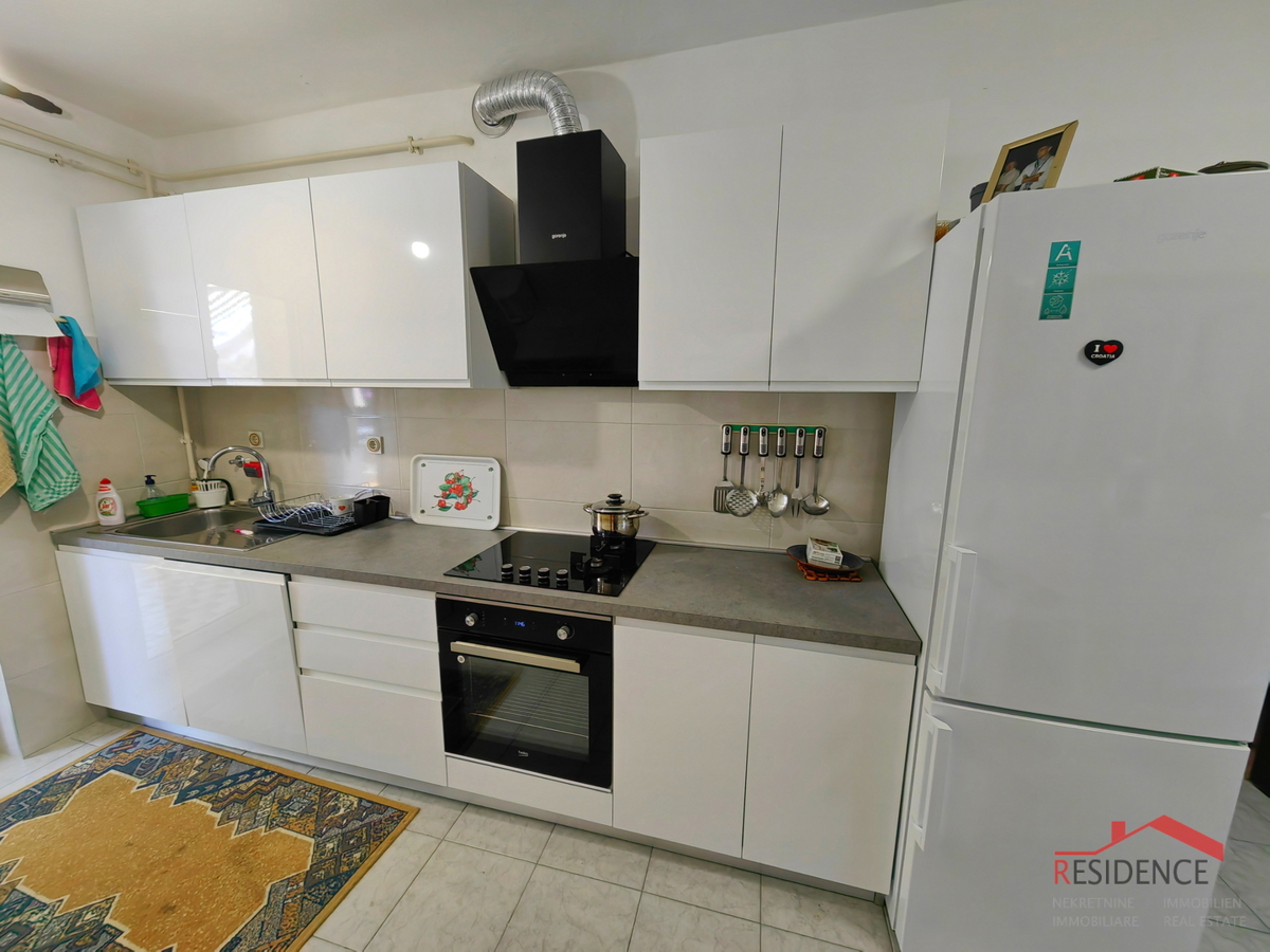 VENDITA ESCLUSIVA DI UNA CASA A BANJOLE, VISTA MARE