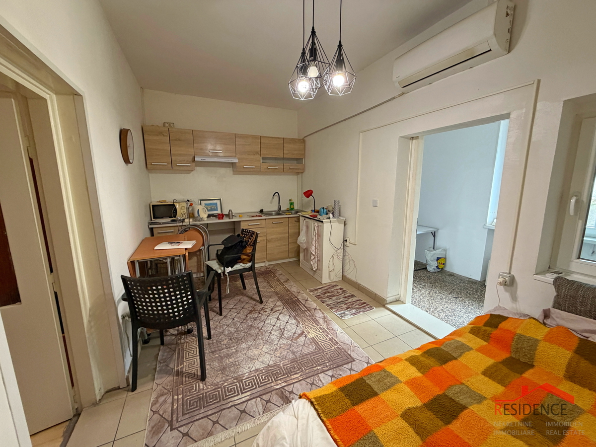 Pola, Stoja, 1° piano