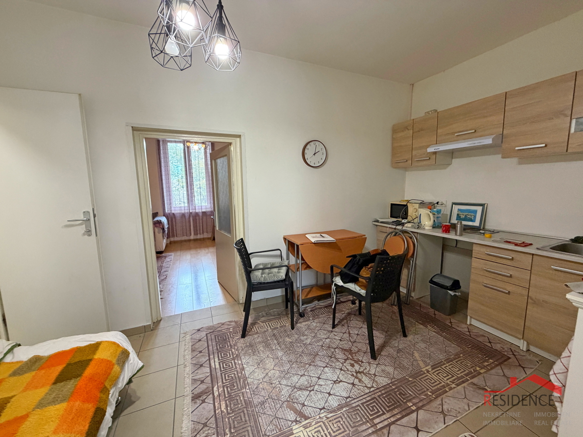 Pola, Stoja, 1° piano