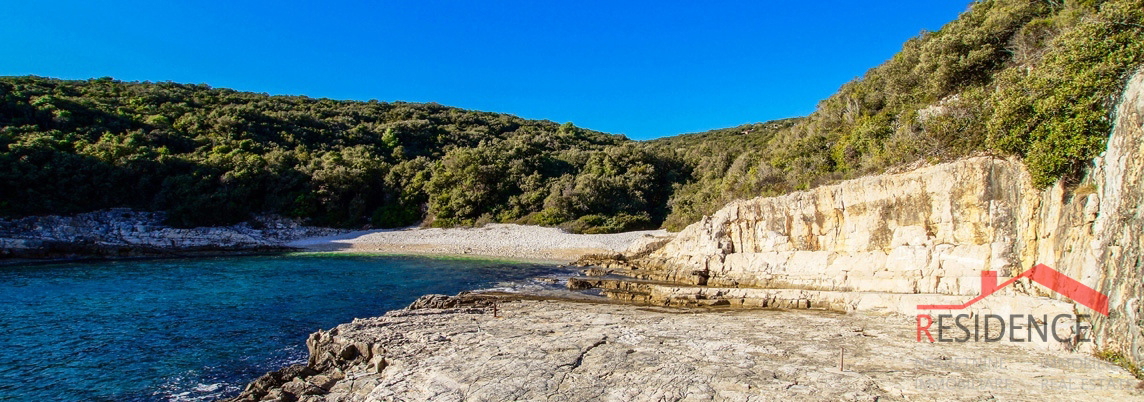 Kavran, terreno edificabile con vista mare