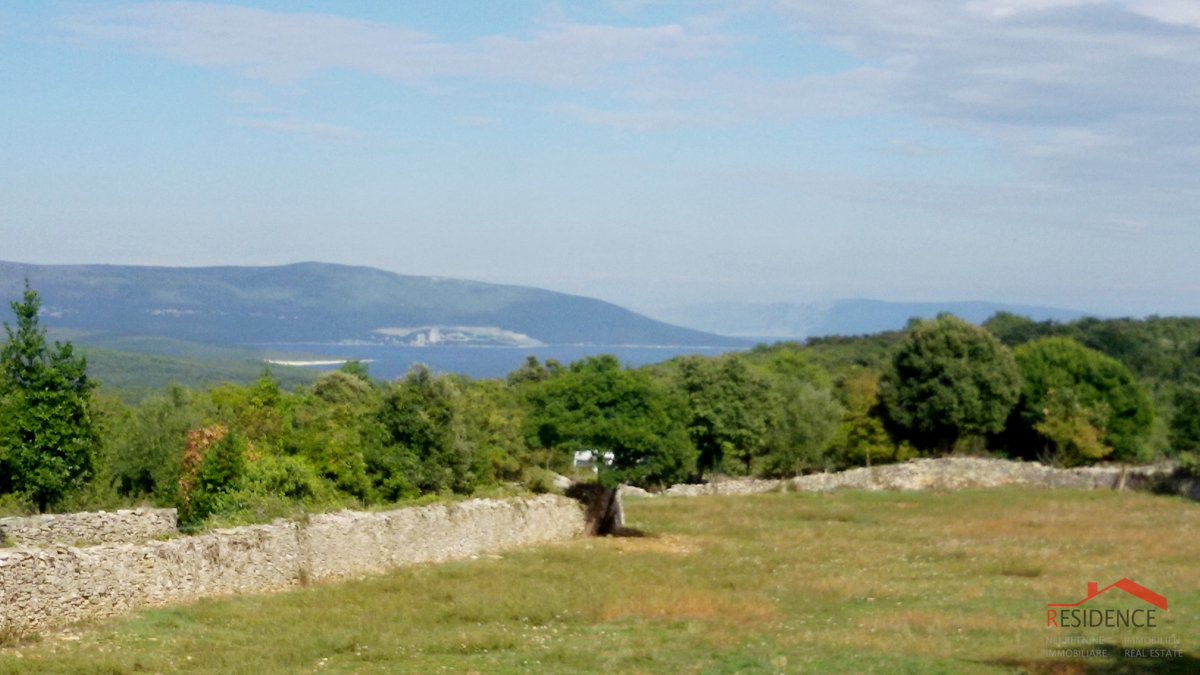 Kavran, terreno edificabile con vista mare