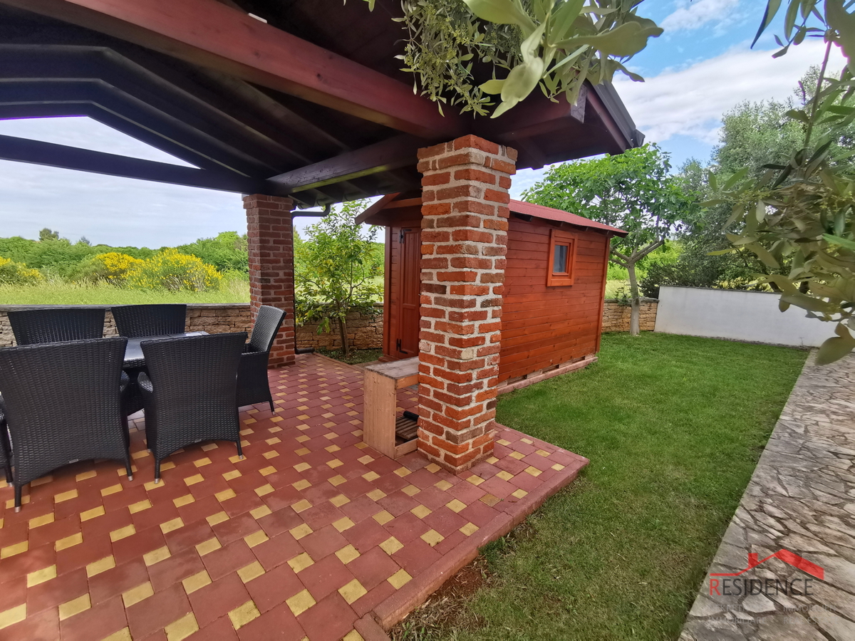 Galižana, casa a due piani, garage