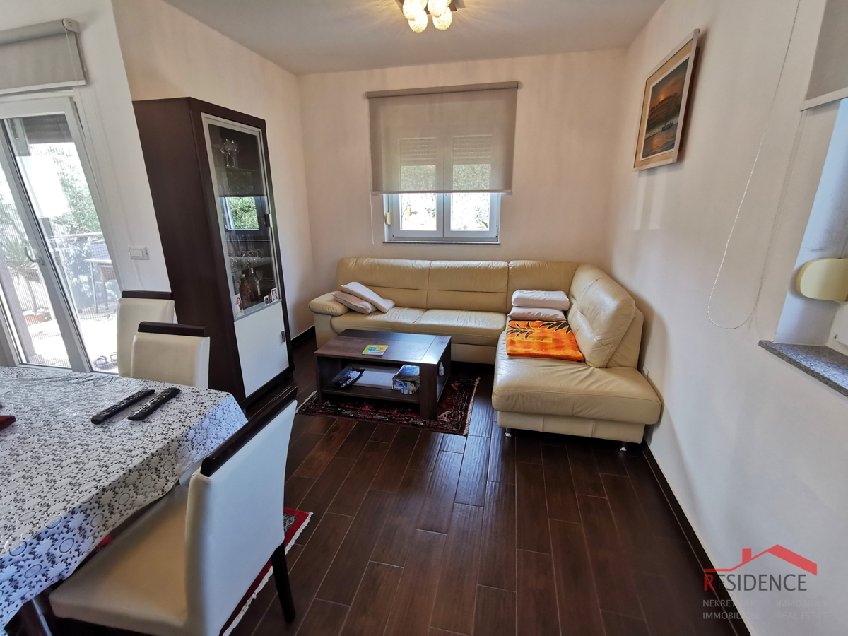 Galižana, casa a due piani, garage