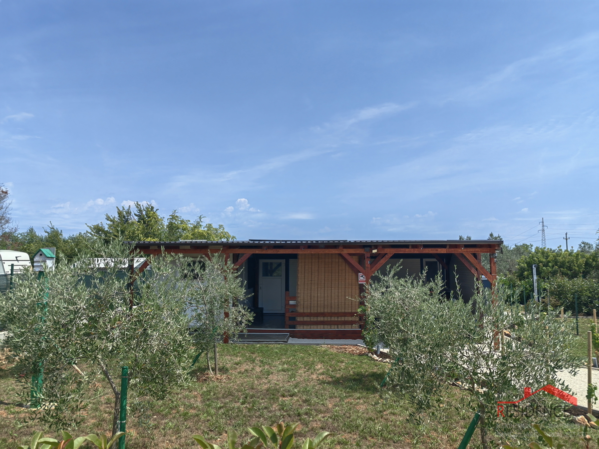 Terreno agricolo a Fasana con casa per le vacanze