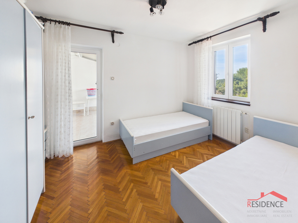 VENDITA ESCLUSIVA DI UNA CASA A BANJOLE, VISTA MARE