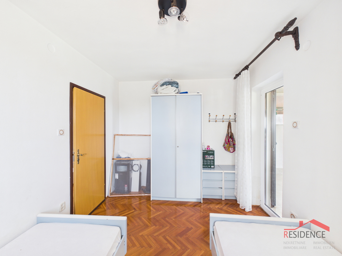 VENDITA ESCLUSIVA DI UNA CASA A BANJOLE, VISTA MARE