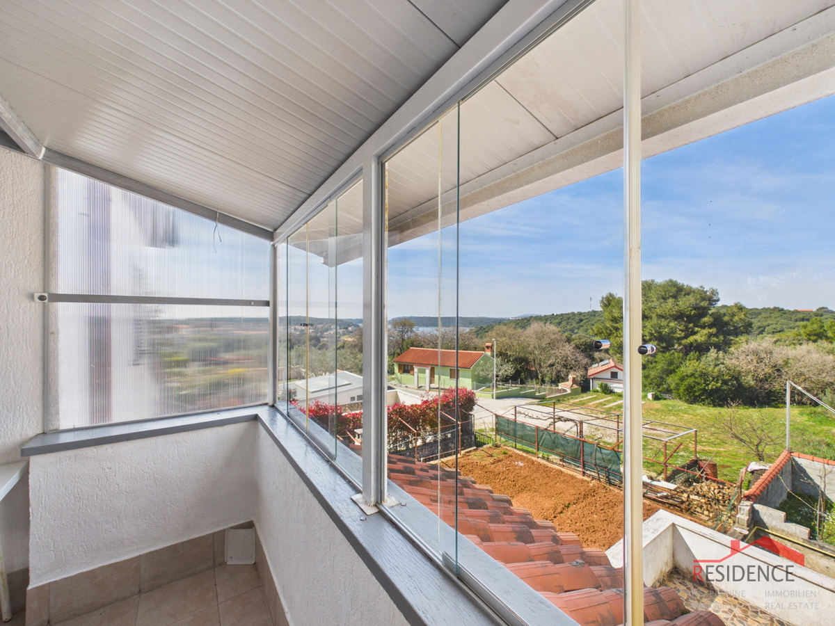 VENDITA ESCLUSIVA DI UNA CASA A BANJOLE, VISTA MARE