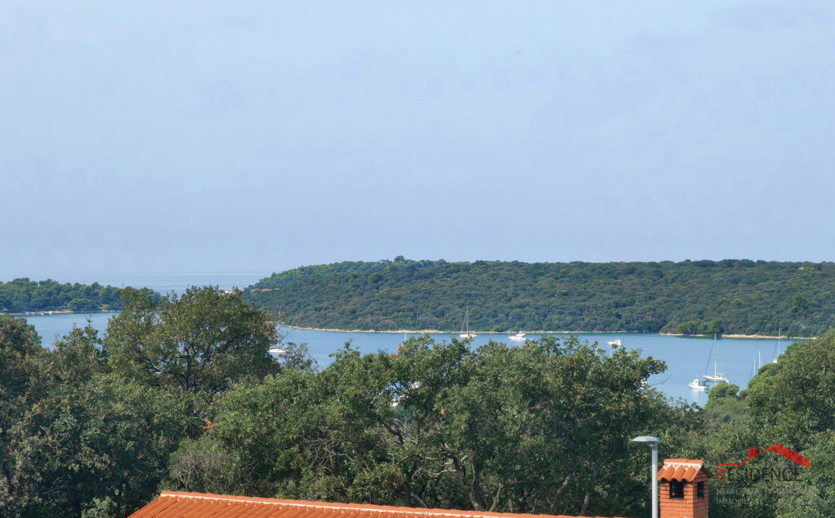 VENDITA ESCLUSIVA DI UNA CASA A BANJOLE, VISTA MARE