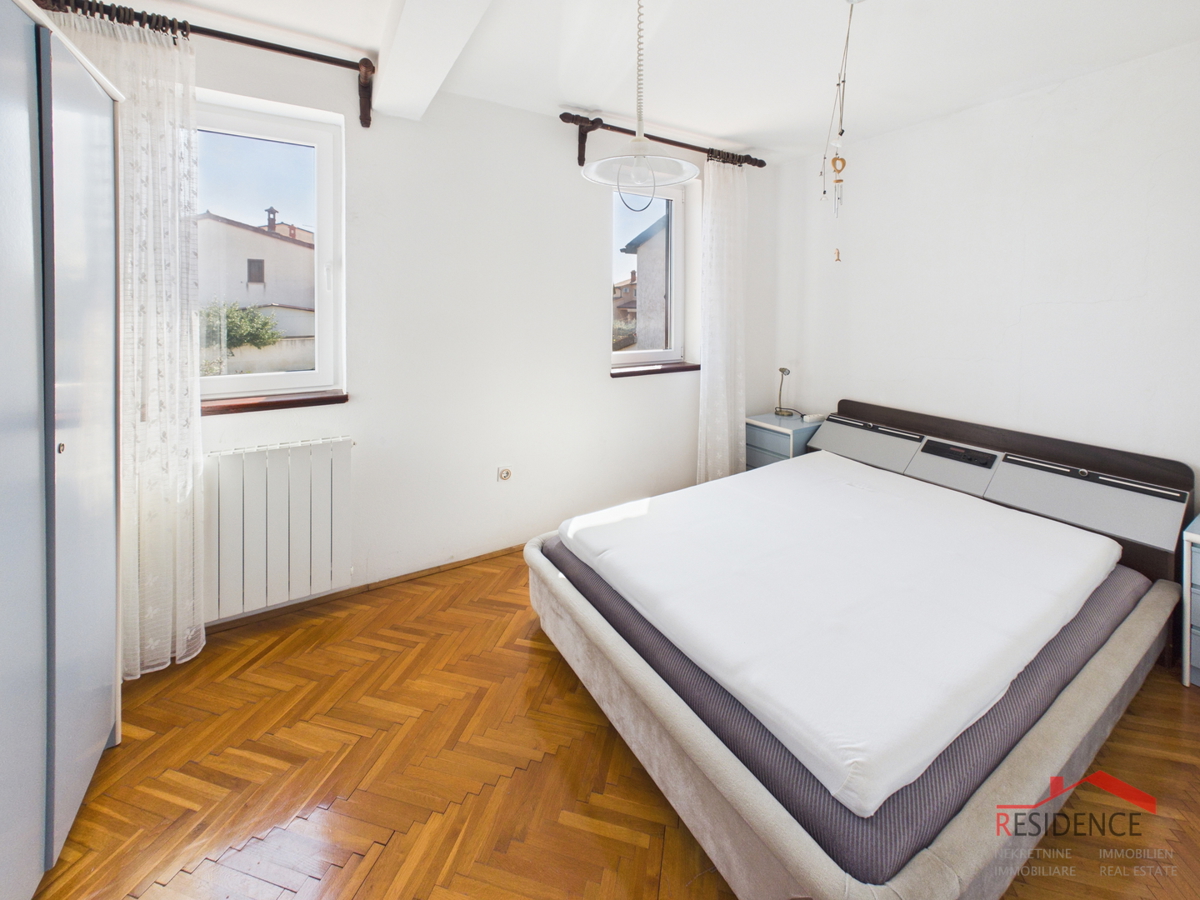 VENDITA ESCLUSIVA DI UNA CASA A BANJOLE, VISTA MARE