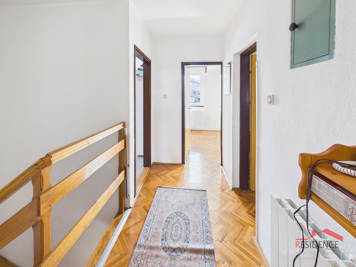 VENDITA ESCLUSIVA DI UNA CASA A BANJOLE, VISTA MARE