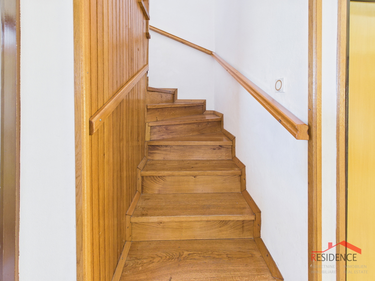 VENDITA ESCLUSIVA DI UNA CASA A BANJOLE, VISTA MARE