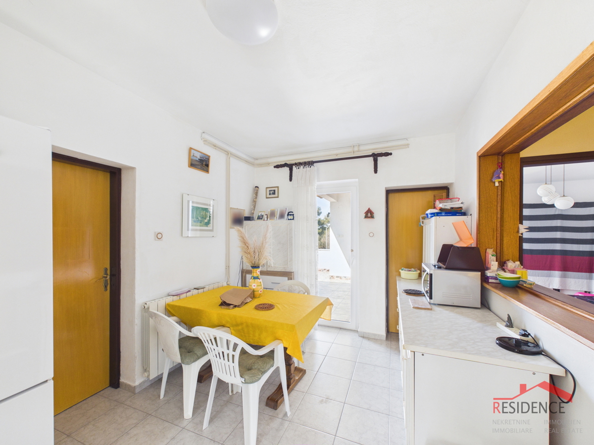 VENDITA ESCLUSIVA DI UNA CASA A BANJOLE, VISTA MARE