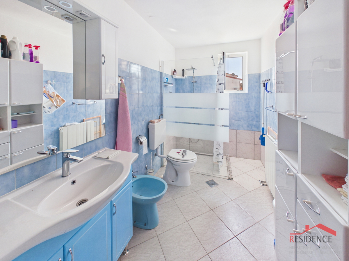 VENDITA ESCLUSIVA DI UNA CASA A BANJOLE, VISTA MARE