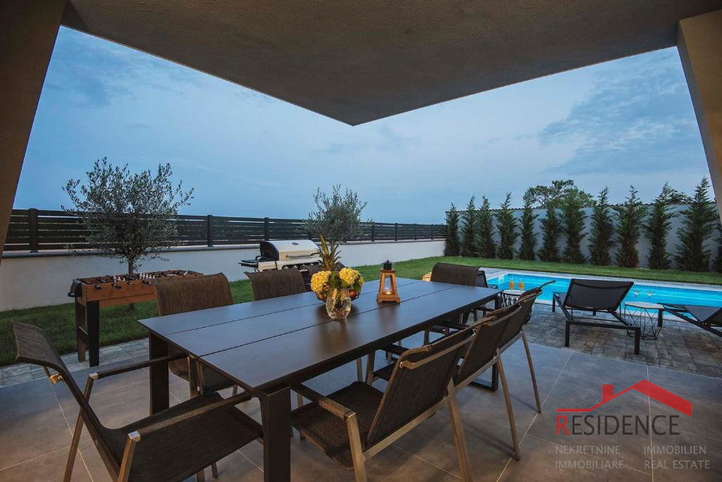 Jadreški, bellissima villa nuova con piscina