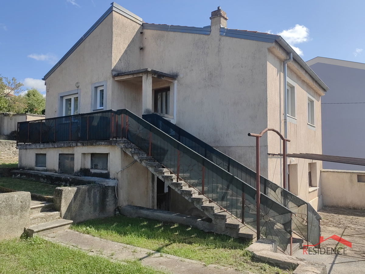 Pola, casa in centro.