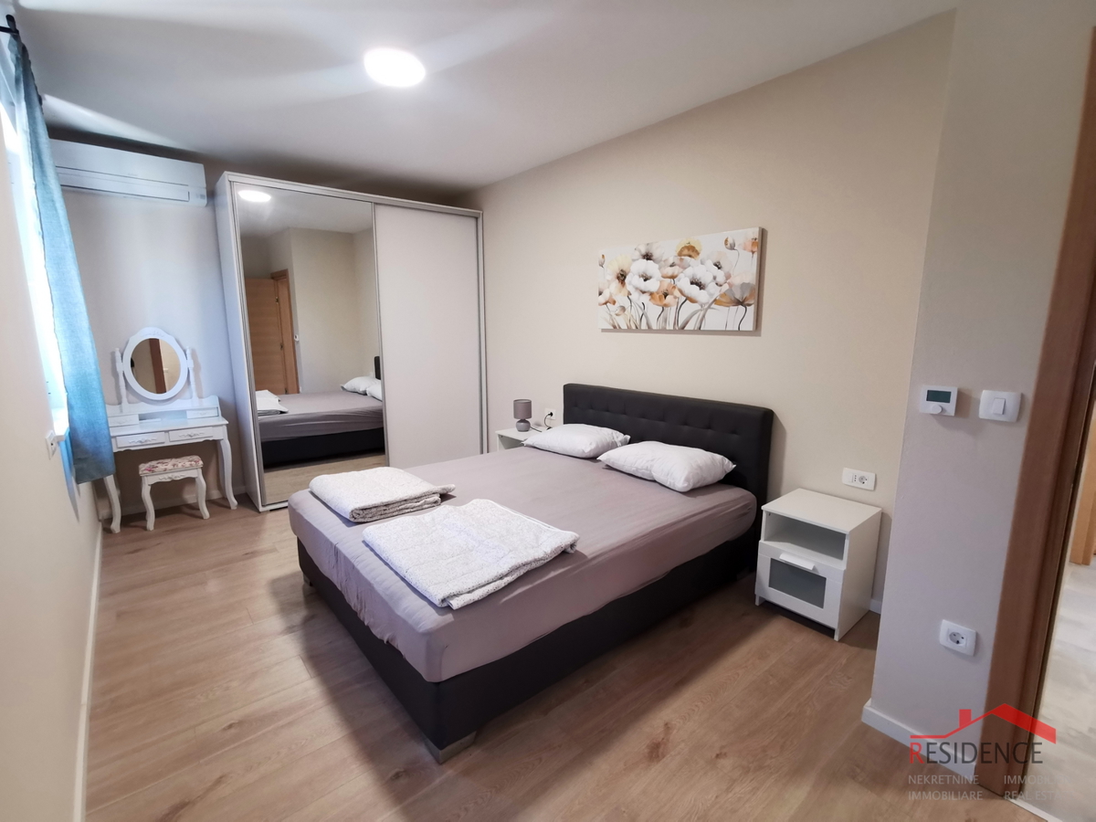 Pomer, nuova villa con piscina vicino al mare e ad Aci Marina Pomer