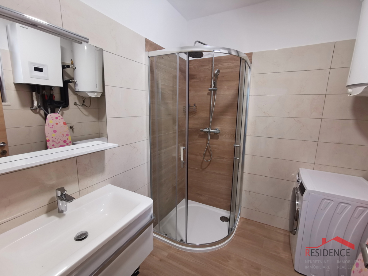 Pomer, nuova villa con piscina vicino al mare e ad Aci Marina Pomer