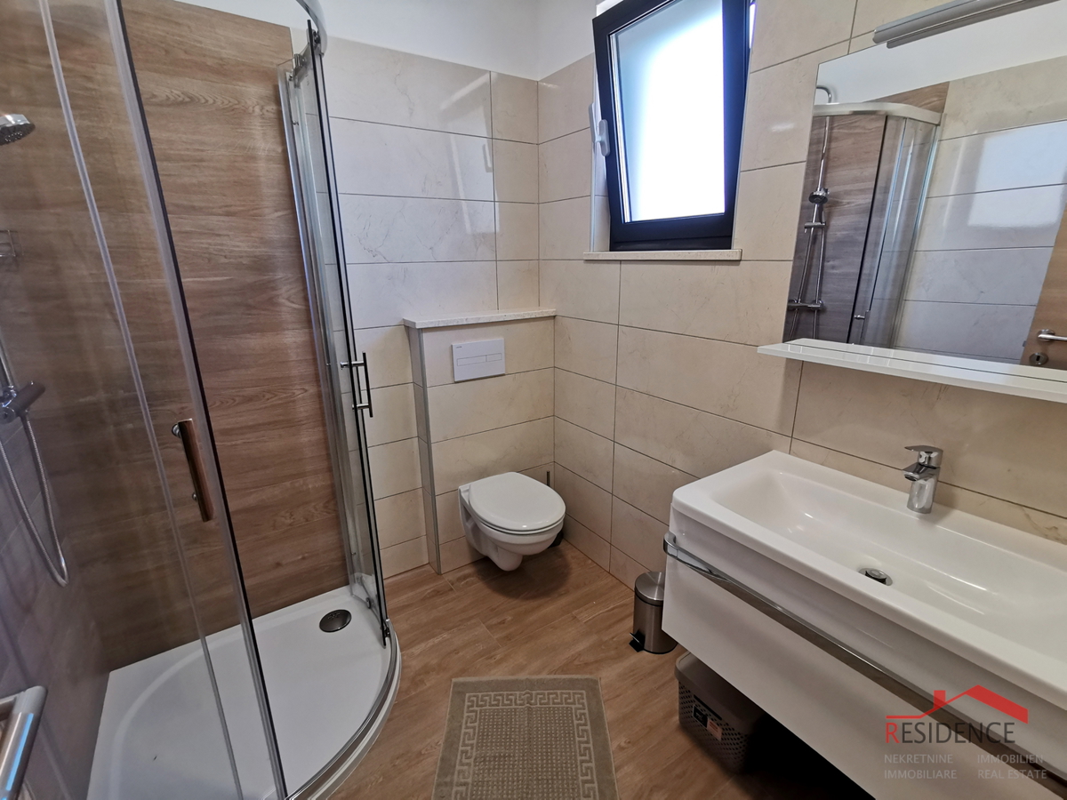 Pomer, nuova villa con piscina vicino al mare e ad Aci Marina Pomer